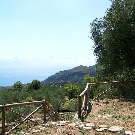 Agrestis Domus Country house